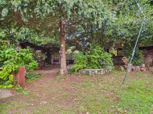 Gardens- click for photo gallery
